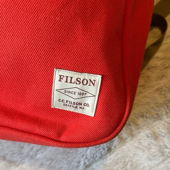 Filson Rugged Twill Bandera Backpack - Picture 3 of 11